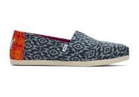 Ikat Navy